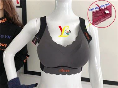 Påføring av flytende silikon på plagget