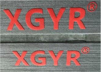 Silikonblekkutskrift i semsket skinn på båndet